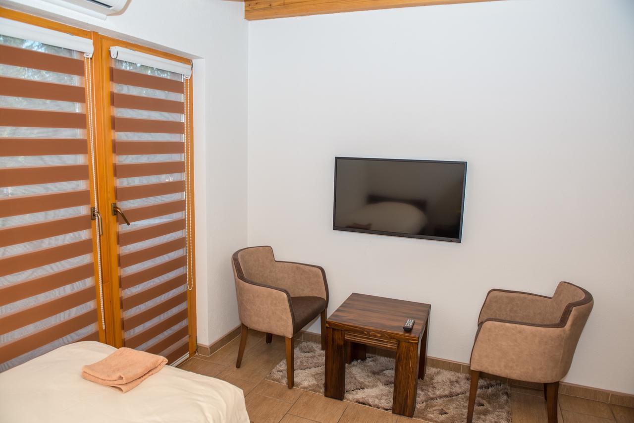 Motel Orhideja Donji Vakuf Eksteriør bilde